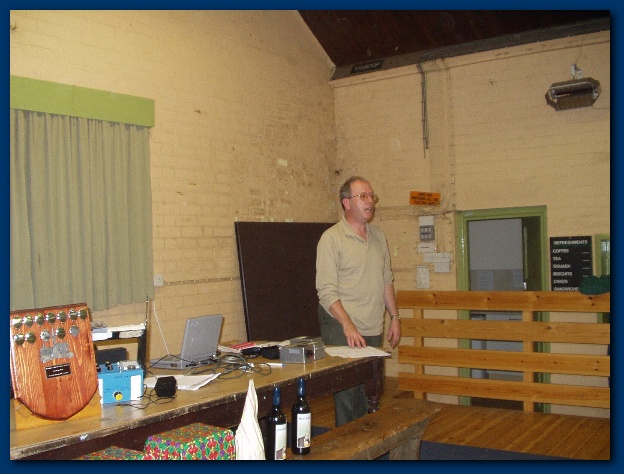 600x449 pixels (121K)